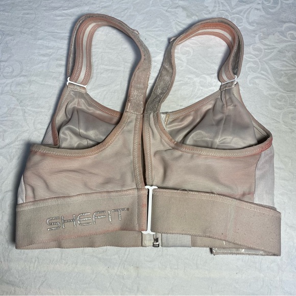 SHEFIT Ultimate Sports Bra in size Luxe (large) White, Tie Dyed in Great Shape - Picture 6 of 16